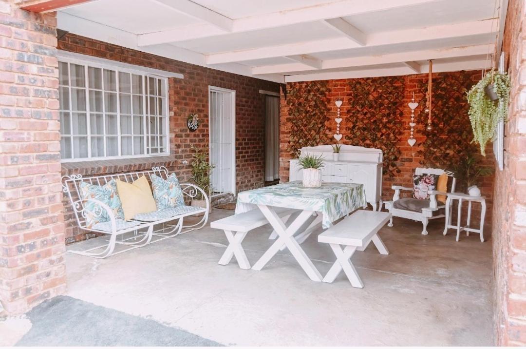 Zhantique Guest House 1- Unit 5 Boksburg Eksteriør billede