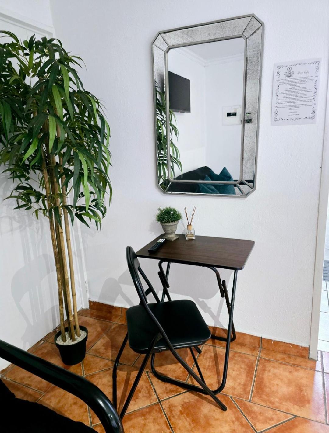Zhantique Guest House 1- Unit 5 Boksburg Eksteriør billede