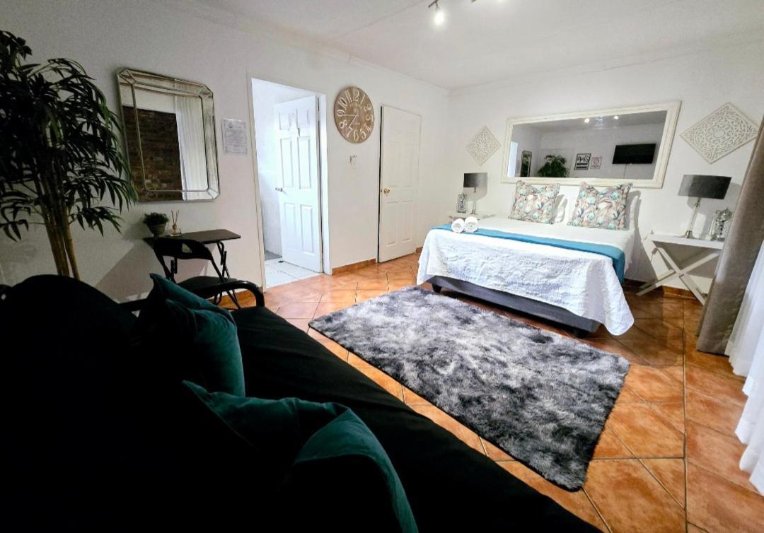Zhantique Guest House 1- Unit 5 Boksburg Eksteriør billede